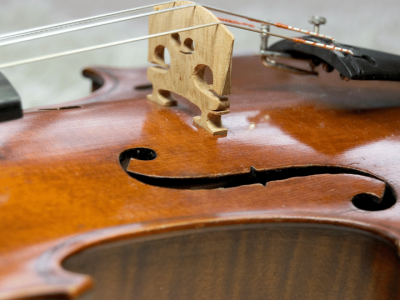 violin-bridge-adjustment